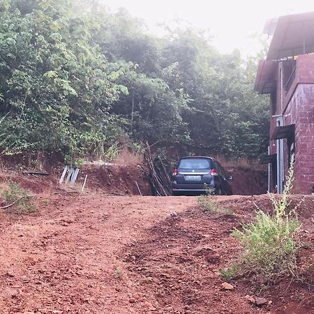 Rohan Homestay By Traviget Hospitality, Dapoli-Konkan Harnai エクステリア 写真