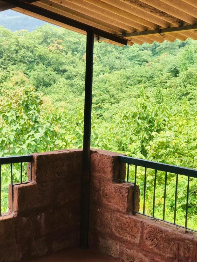 Rohan Homestay By Traviget Hospitality, Dapoli-Konkan Harnai エクステリア 写真
