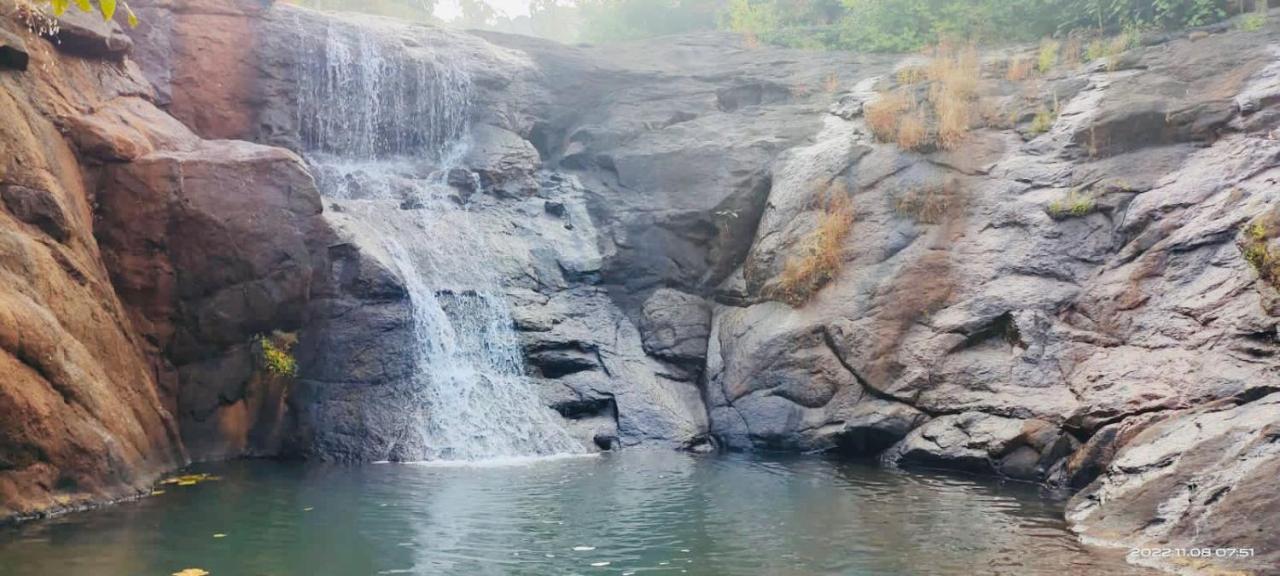 Rohan Homestay By Traviget Hospitality, Dapoli-Konkan Harnai エクステリア 写真