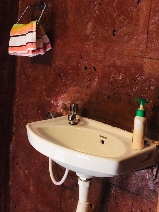 Rohan Homestay By Traviget Hospitality, Dapoli-Konkan Harnai エクステリア 写真