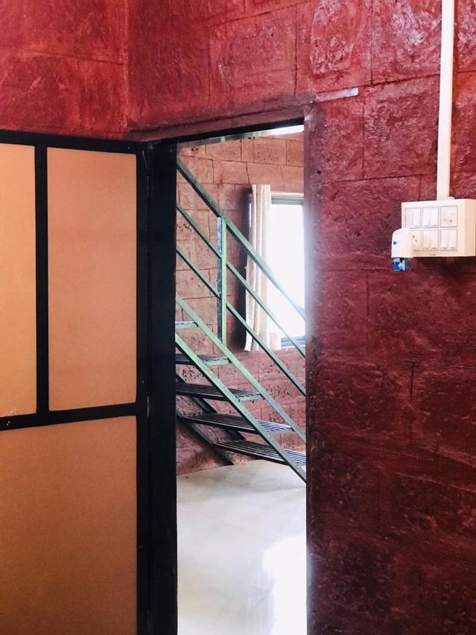 Rohan Homestay By Traviget Hospitality, Dapoli-Konkan Harnai エクステリア 写真